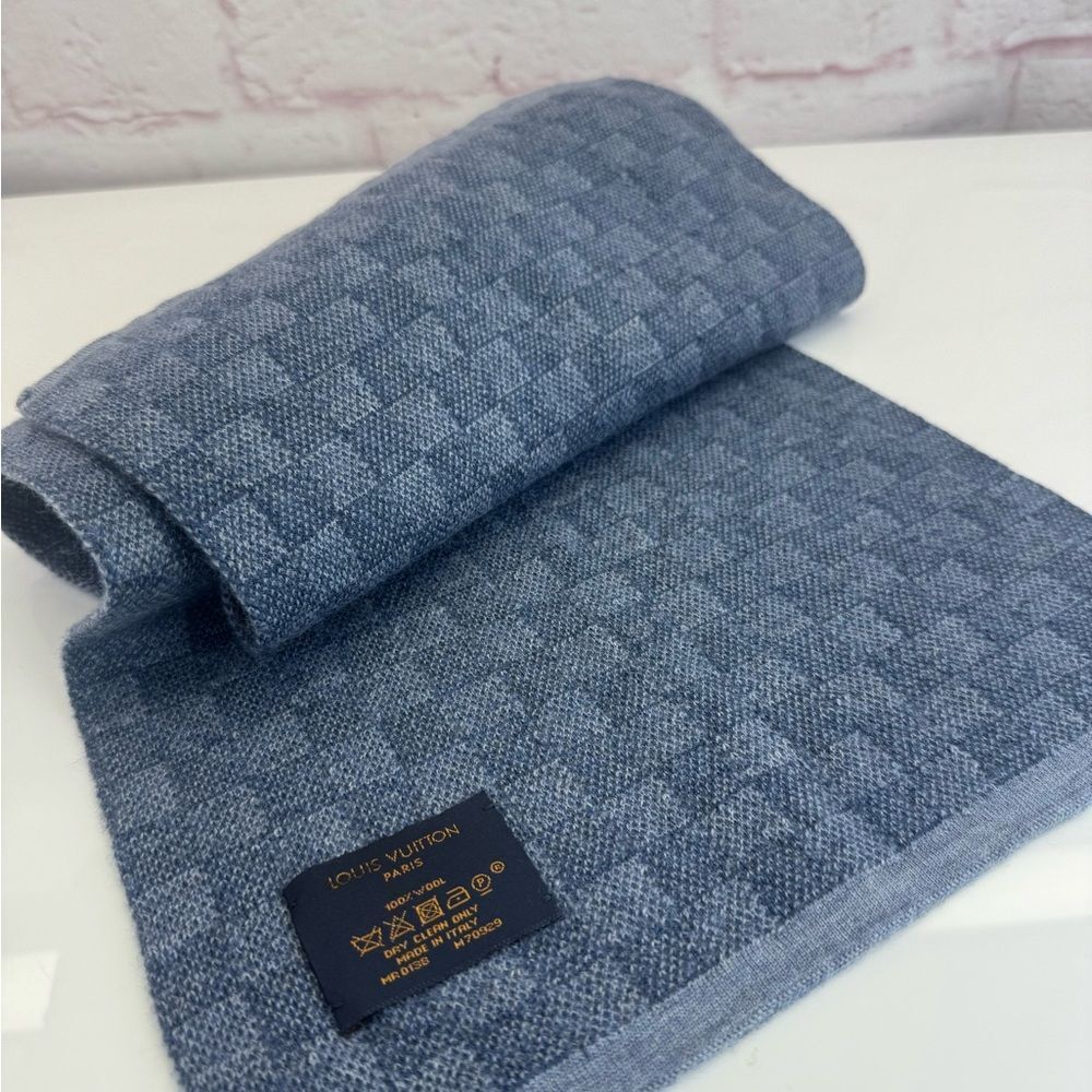Louis Vuitton Blue Damier Checkered Men's Wool Scarf - Picture 6 of 8